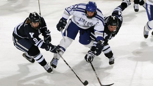 爱游戏官方-“比亚尔巴的精准传球与视野，阿根廷美洲狮队的新希望”