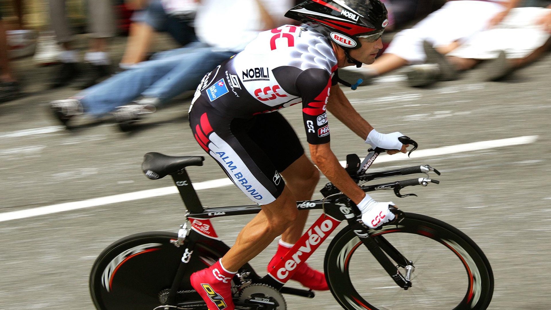 NBA总决赛G7 凯尔特人末节打出18_2攻势 逆转勇士捧起第18座总冠军奖杯